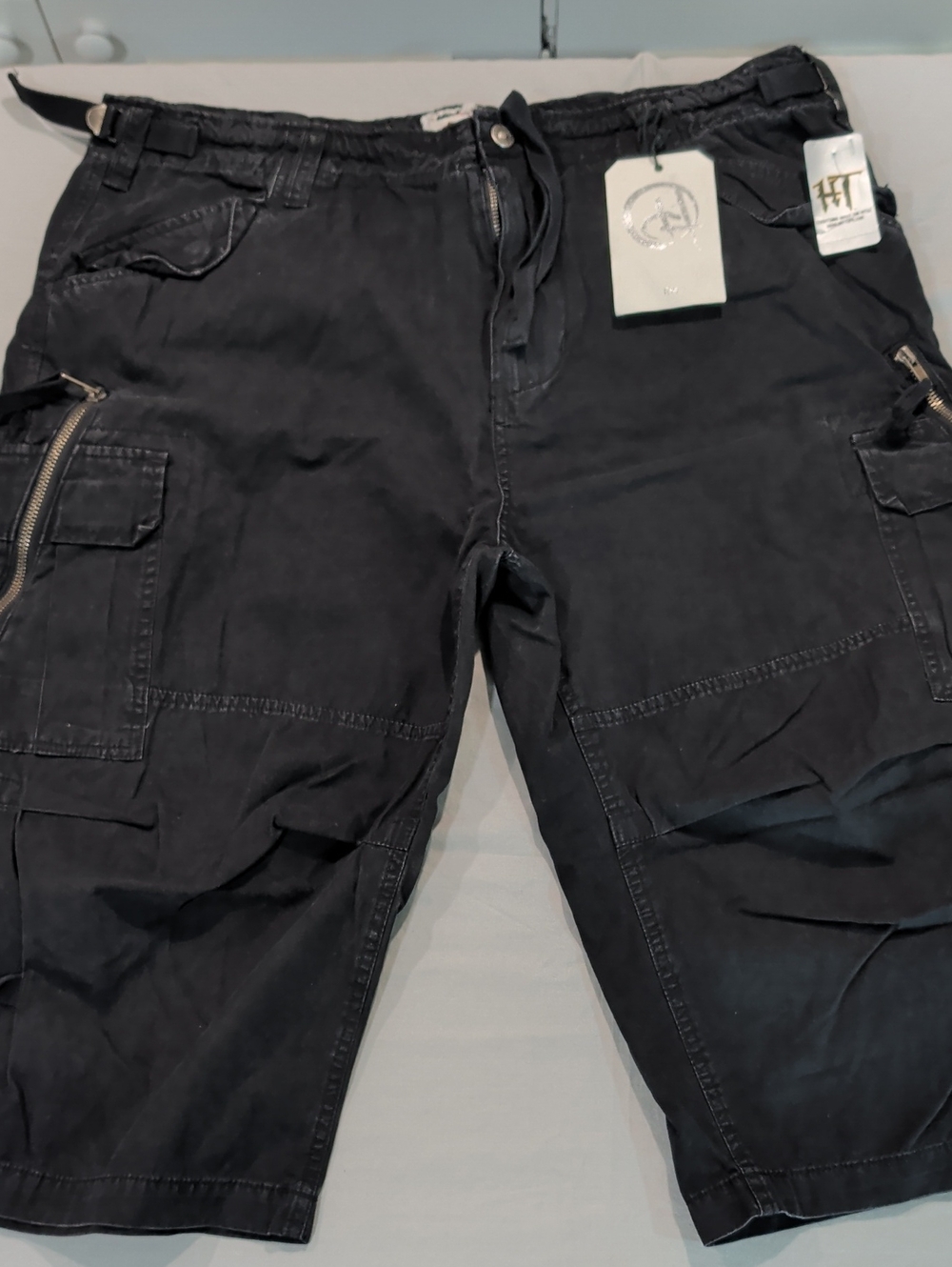 Chor Long Strappy Baggy Cargo Shorts - Size 38x17 NWT